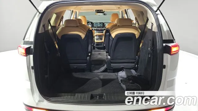 Kia Carnival 2021 thumb 12