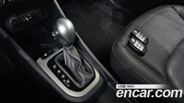Kia Pride 2014 thumb 11