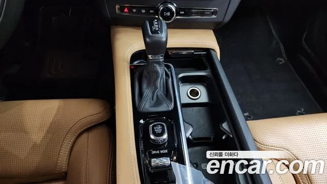 Volvo S90 2018 thumb 11