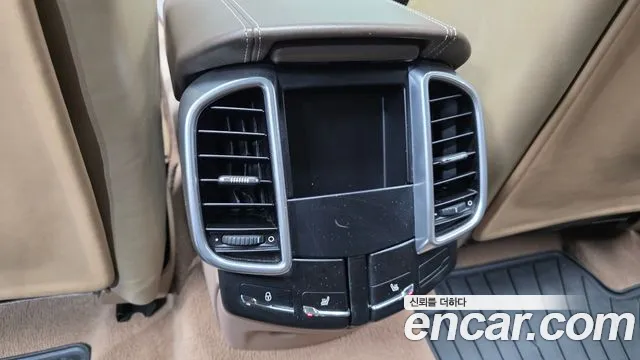 Porsche Cayenne 2014 thumb 2