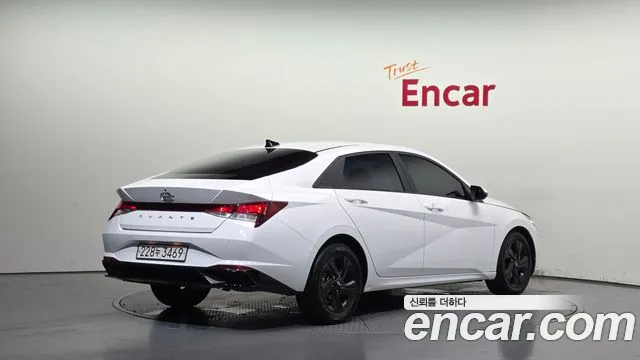Hyundai Elantra 2023 thumb 10