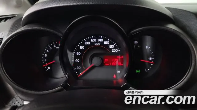 Kia Ray 2014 thumb 11