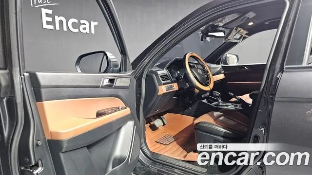 KGM Rexton 2020 thumb 9