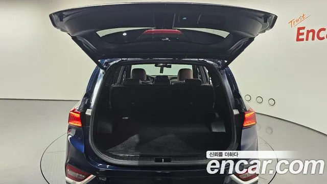 Hyundai Santa Fe 2019 thumb 5