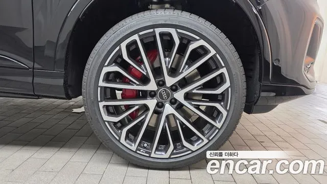 Audi SQ7 2026 thumb 7