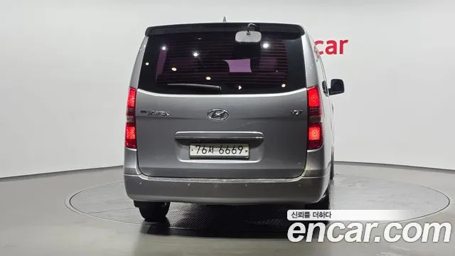 Hyundai Staria 2015 thumb 10