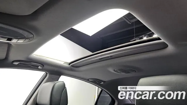 Hyundai Genesis 2012 thumb 9