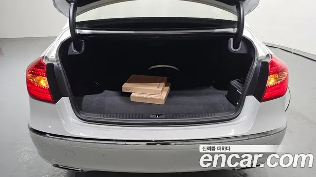 Hyundai Genesis 2012 thumb 12