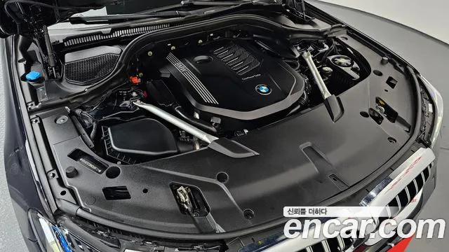 BMW 6 серии Gran Turismo 2021 thumb 6