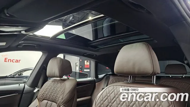 BMW 6 серии Gran Turismo 2021 thumb 12