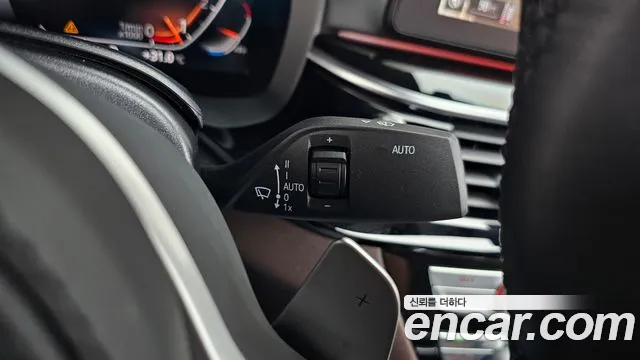 BMW 6 серии Gran Turismo 2021 thumb 5