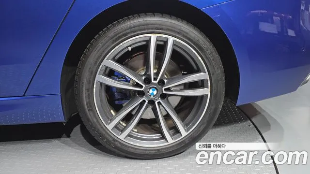 BMW 6 серии Gran Turismo 2020 thumb 5