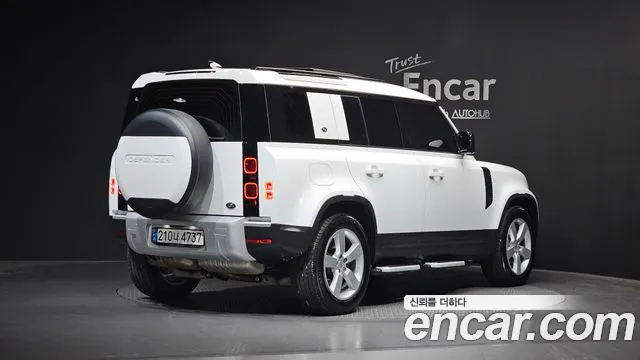 Land Rover Defender 2022 thumb 8