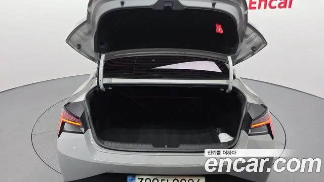 Hyundai Elantra 2021 thumb 7