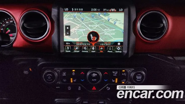 Jeep Wrangler 2021 thumb 12