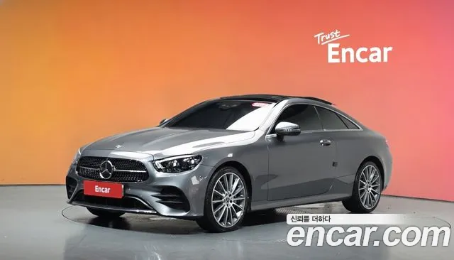 Mercedes-Benz E-Class 2021 thumb 4