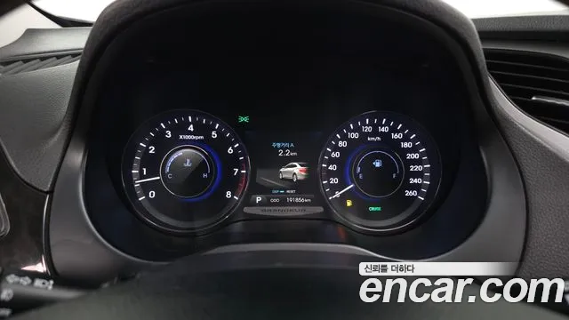 Hyundai Grandeur 2013 thumb 3