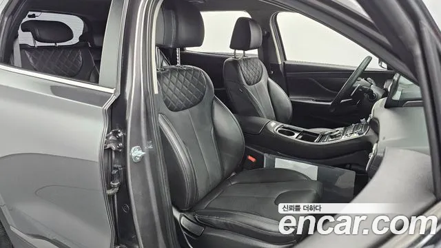 Hyundai Santa Fe 2023 thumb 9