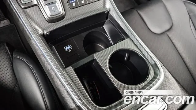 Hyundai Santa Fe 2023 thumb 12