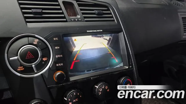 KGM Korando 2014 thumb 6