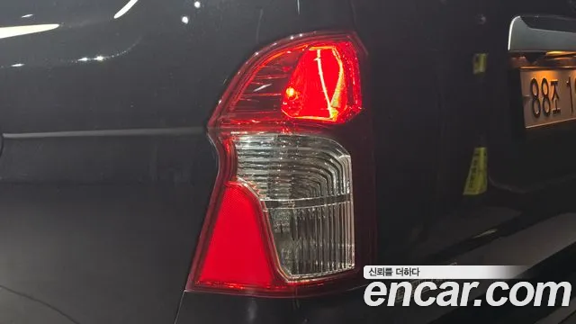 KGM Korando 2014 thumb 7
