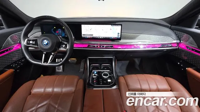 BMW i7 2024 thumb 8