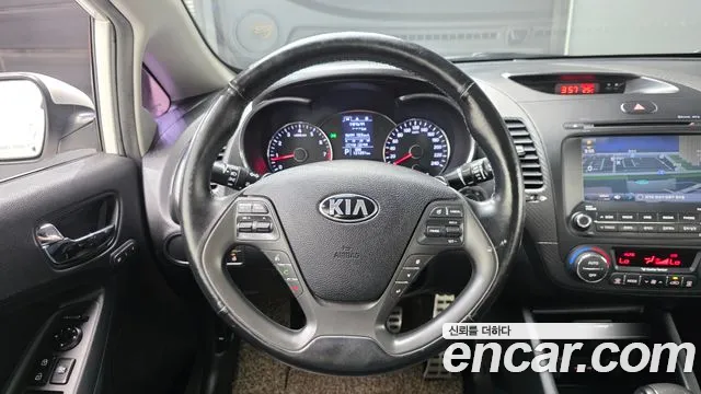 Kia K3 2014 thumb 4