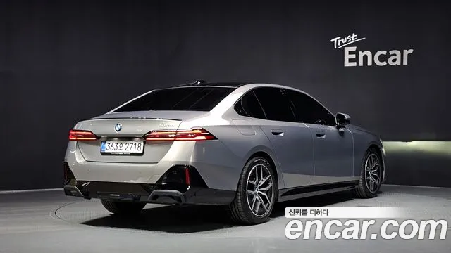 BMW 5 серии 2025 thumb 12
