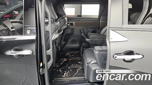 Toyota Alphard 2024 thumb 6