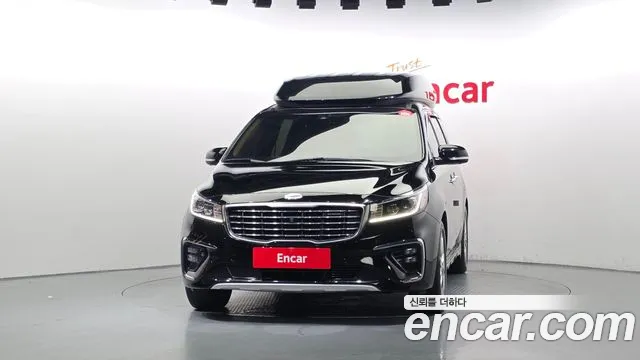 Kia Carnival 2019 thumb 3