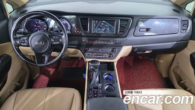 Kia Carnival 2019 thumb 10