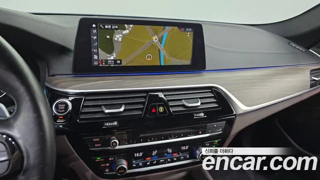 BMW 5 серии 2017 thumb 7