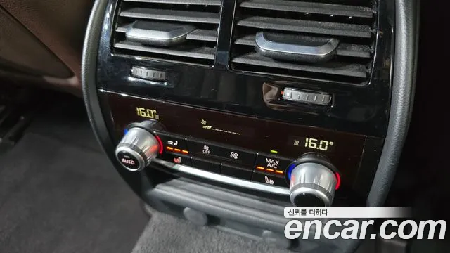 BMW 5 серии 2017 thumb 5