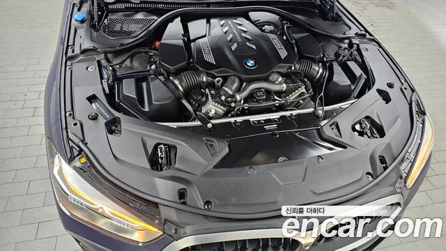 BMW 8 серии 2024 thumb 2