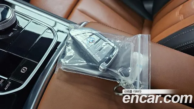 BMW 8 серии 2024 thumb 10