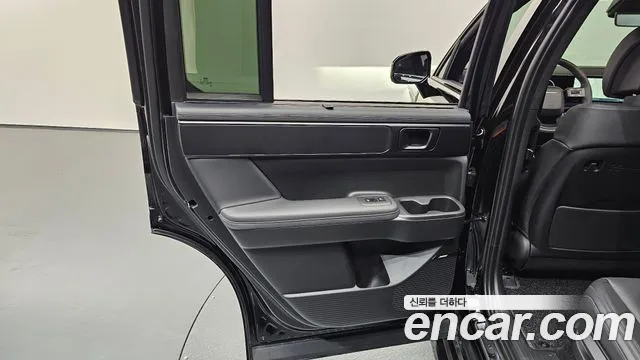 Hyundai Santa Fe 2026 thumb 6