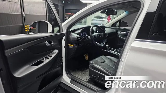 Hyundai Santa Fe 2019 thumb 3
