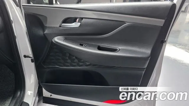 Hyundai Santa Fe 2019 thumb 9