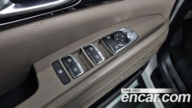 Kia Carnival 2024 thumb 8