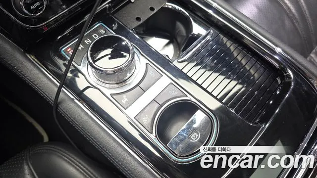 Jaguar XJ 2013 thumb 11