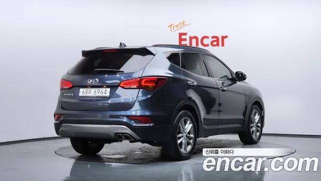 Hyundai Santafe 2015 thumb 9