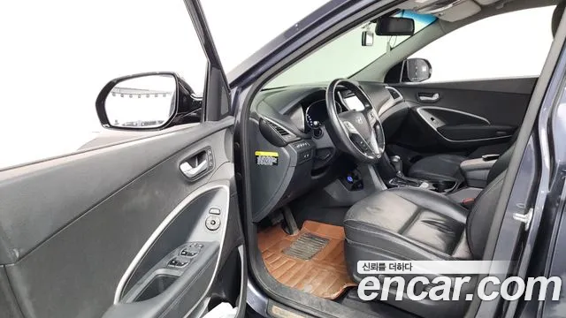 Hyundai Santafe 2015 thumb 3