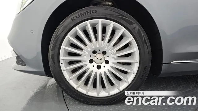 Mercedes-Benz S-Class 2019 thumb 8