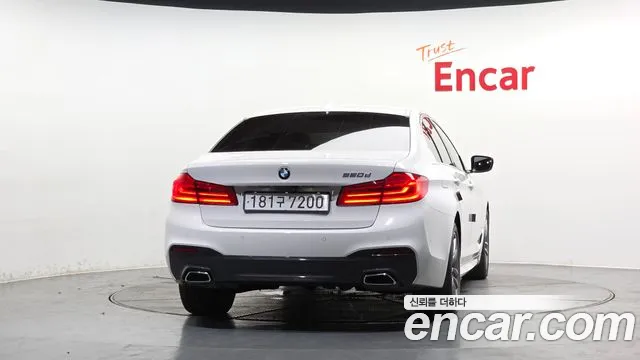 BMW 5 серии 2017 thumb 10