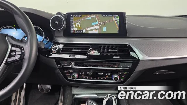 BMW 5 серии 2017 thumb 5