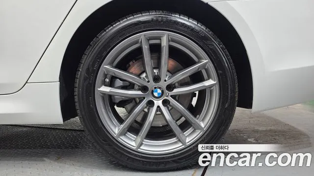BMW 5 серии 2017 thumb 9