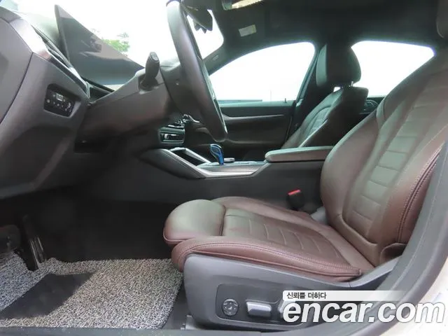 BMW i4 2023 thumb 5