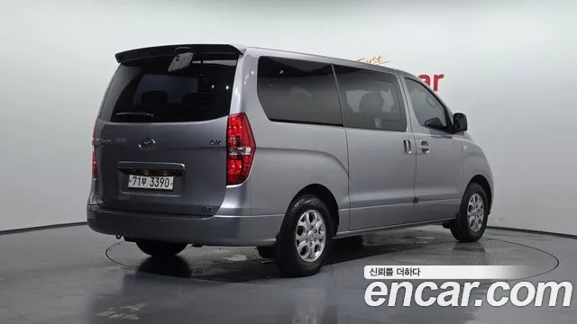Hyundai Staria 2011 thumb 2