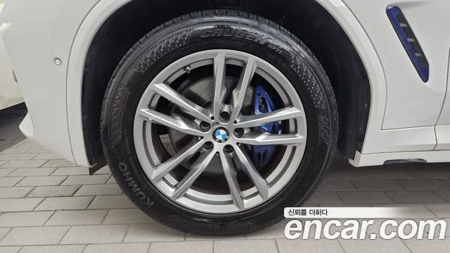 BMW X4 2020 thumb 11