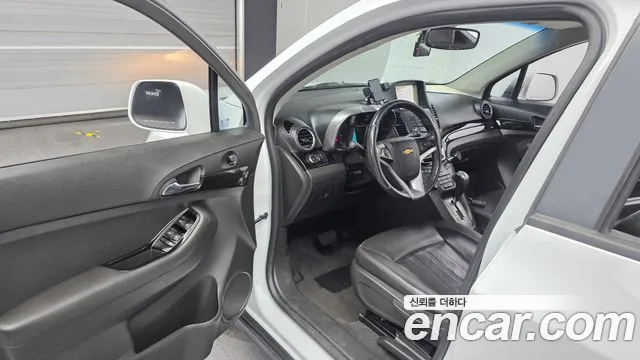 Chevrolet Orlando 2012 thumb 8